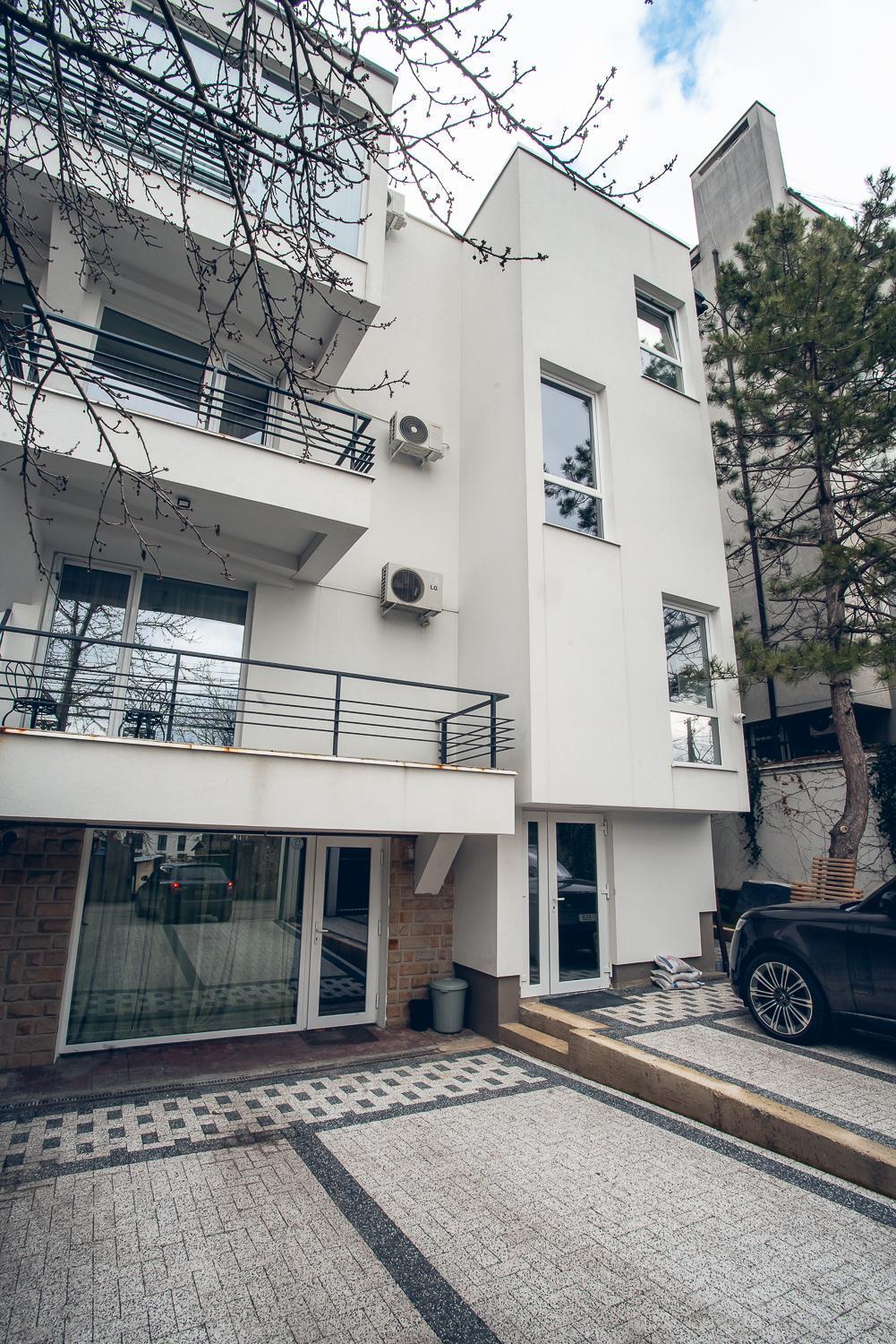 Apart4You Hotel Chisináu Exterior foto